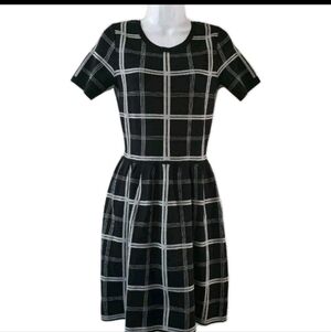 Romeo & Juliet Black And Gray Plaid Knit  Dress Size Medium